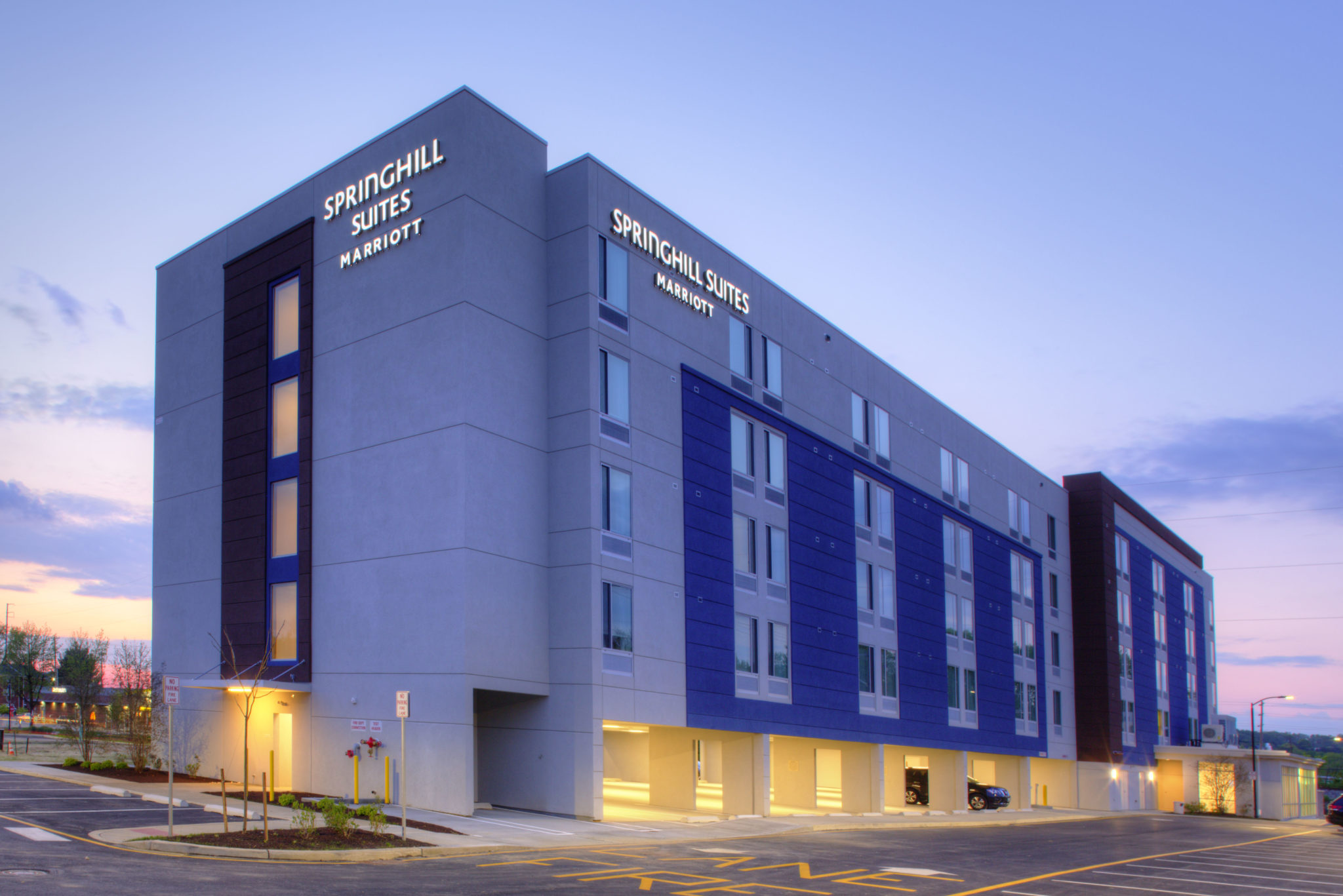 Springhill Suites Exterior Night View